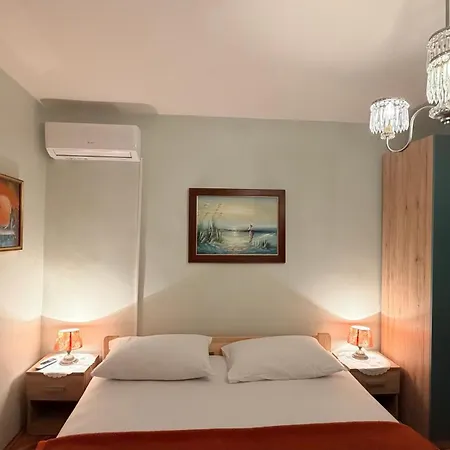 Konukevi Mirjana - Centre Of 3*