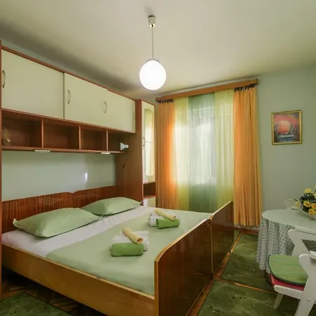 Mirjana - Centre Of 3* Trogir
